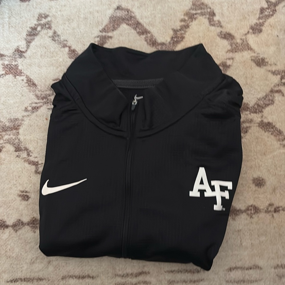 Black and white long sleeve Airforce pull over xxl